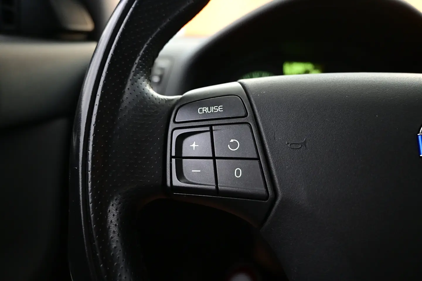 Car Image - 4Ibmovc0jOECYtMgzS9M64