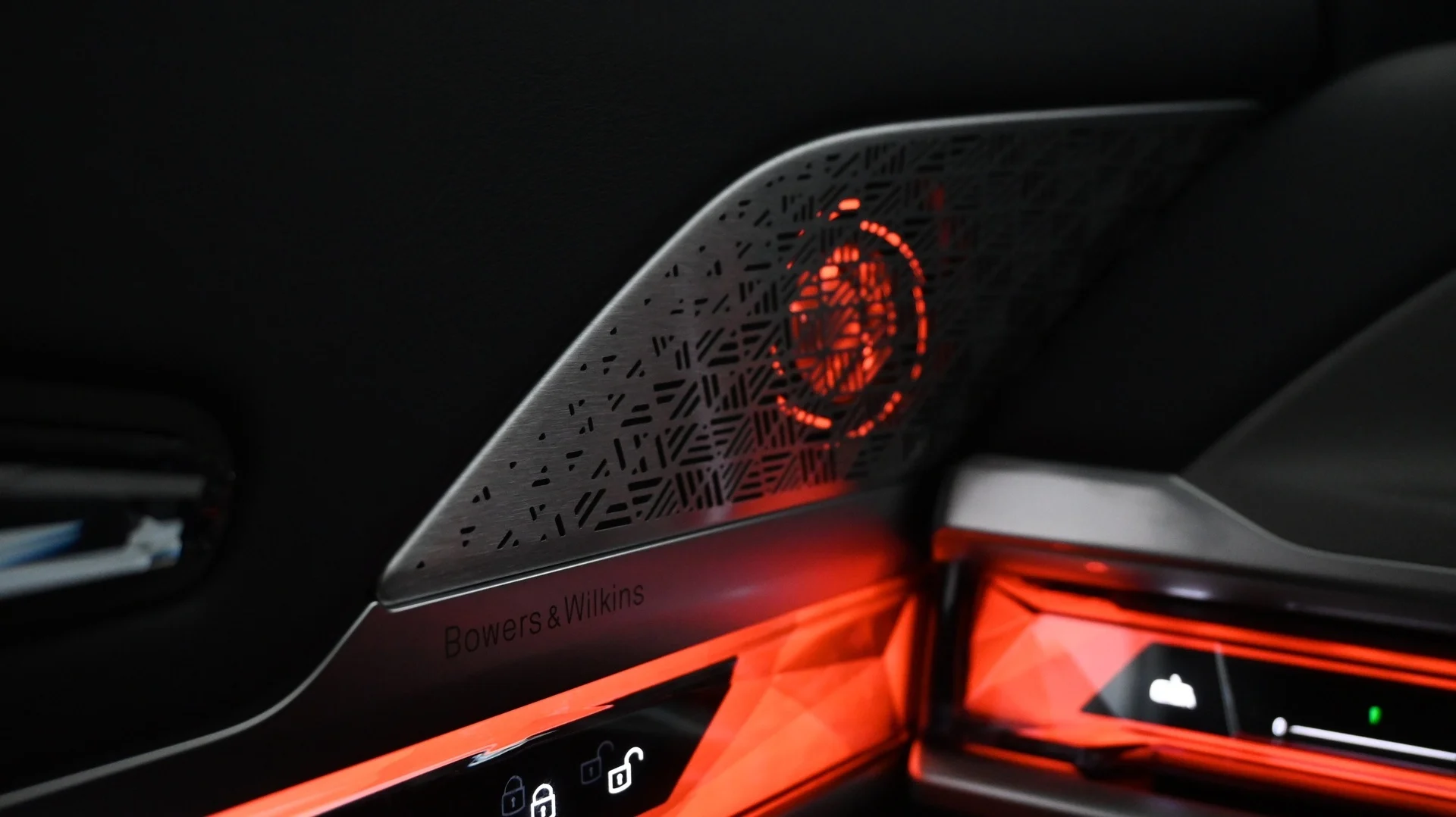 Car Image - 10nFTDhnnCghr4Sq4bAC6p