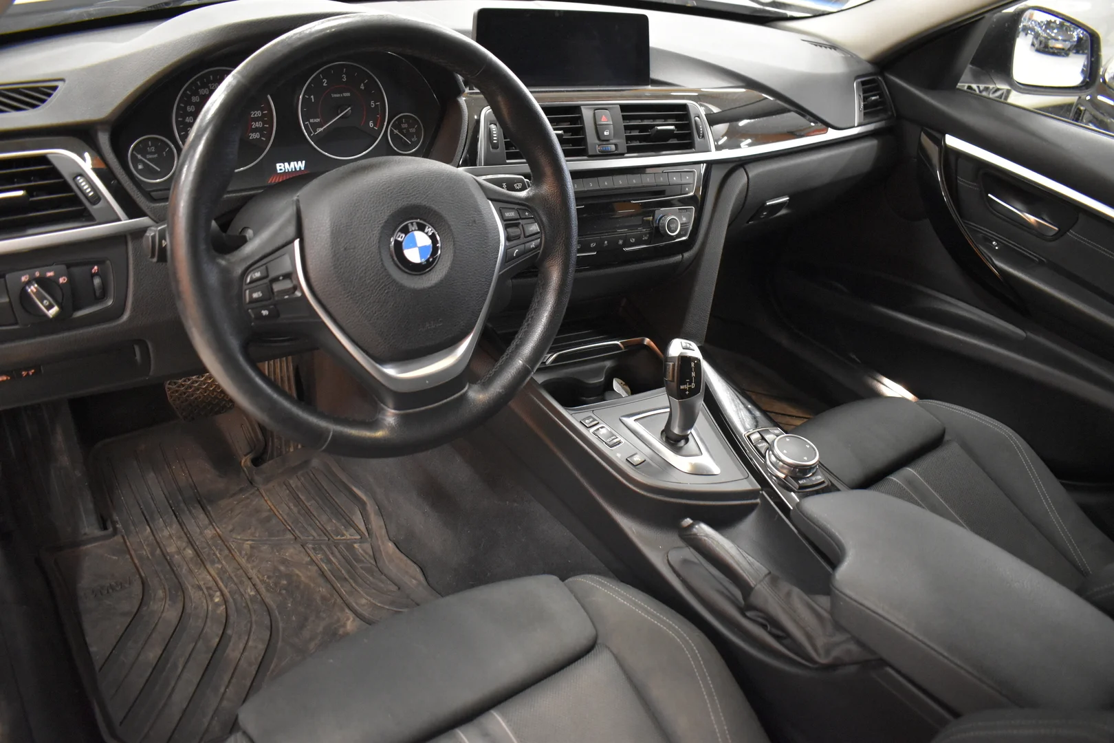 Car Image - 1PQ1dLcwmhWqqQb7wSnqDm
