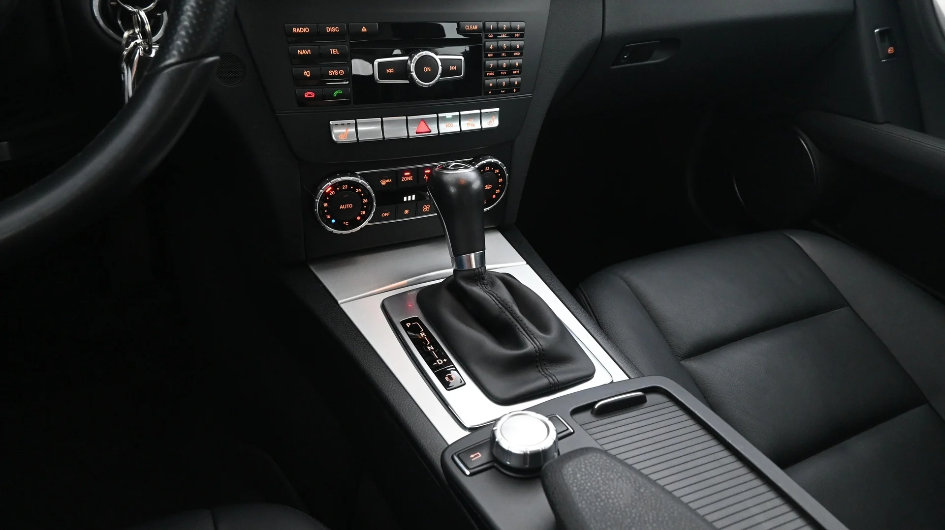 Car Image - 33XEd24cqfC5HQVO7rIkTT