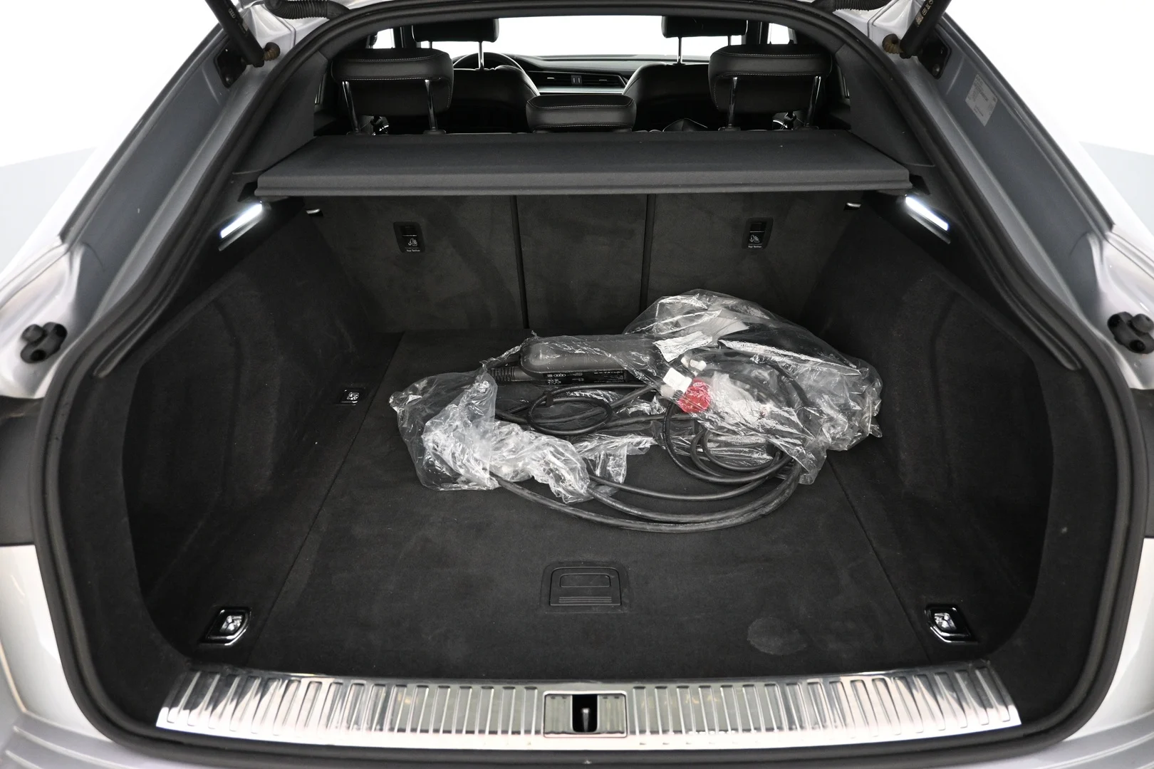 Car Image - 4krgcFVEYlxDmwvLHi7mva