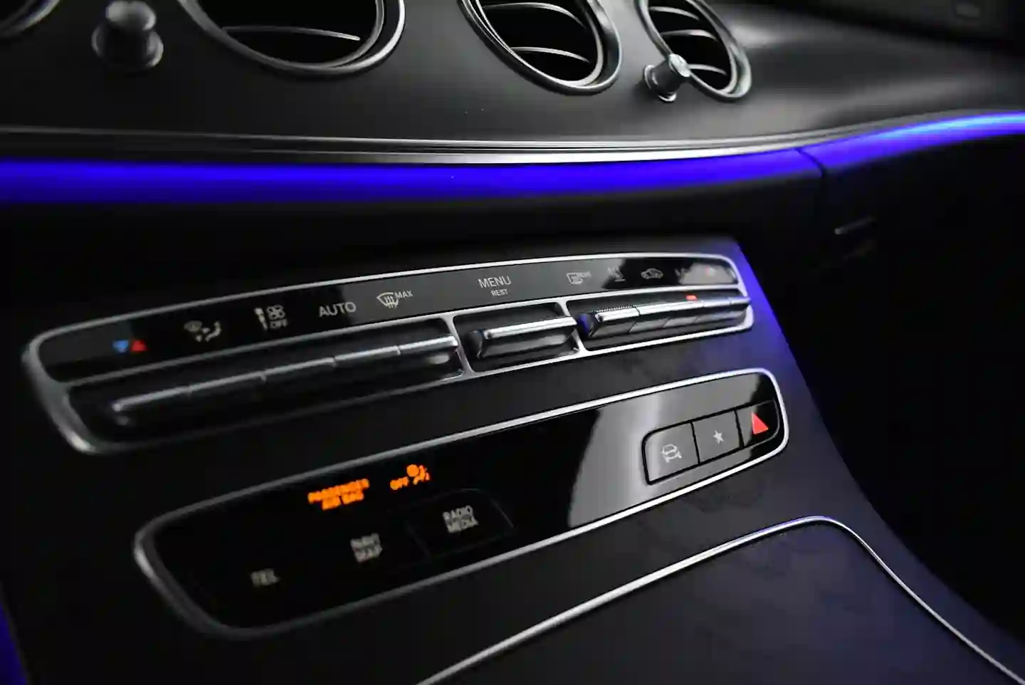 Car Image - 4TrZY1HNbcJzVWGXJt6sdn