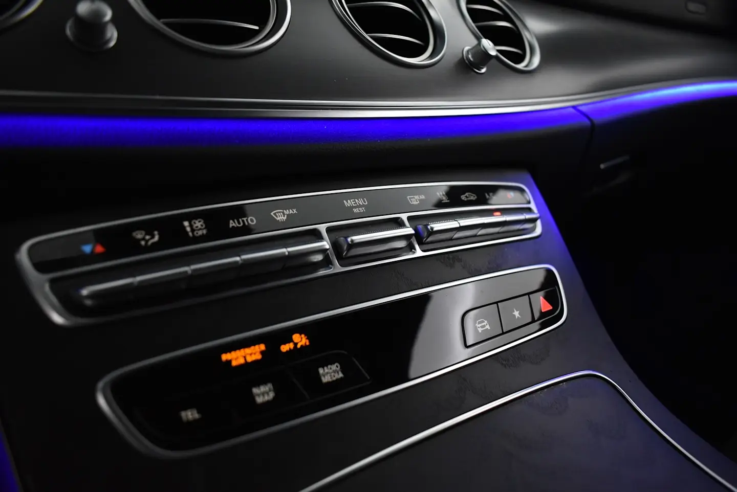 Car Image - 4TrZY1HNbcJzVWGXJt6sdn