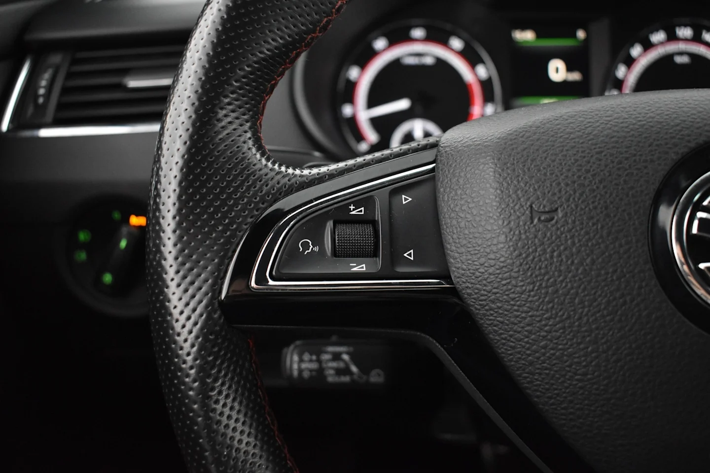 Car Image - 01HcPQiHpzxlkOs4qFN4bq
