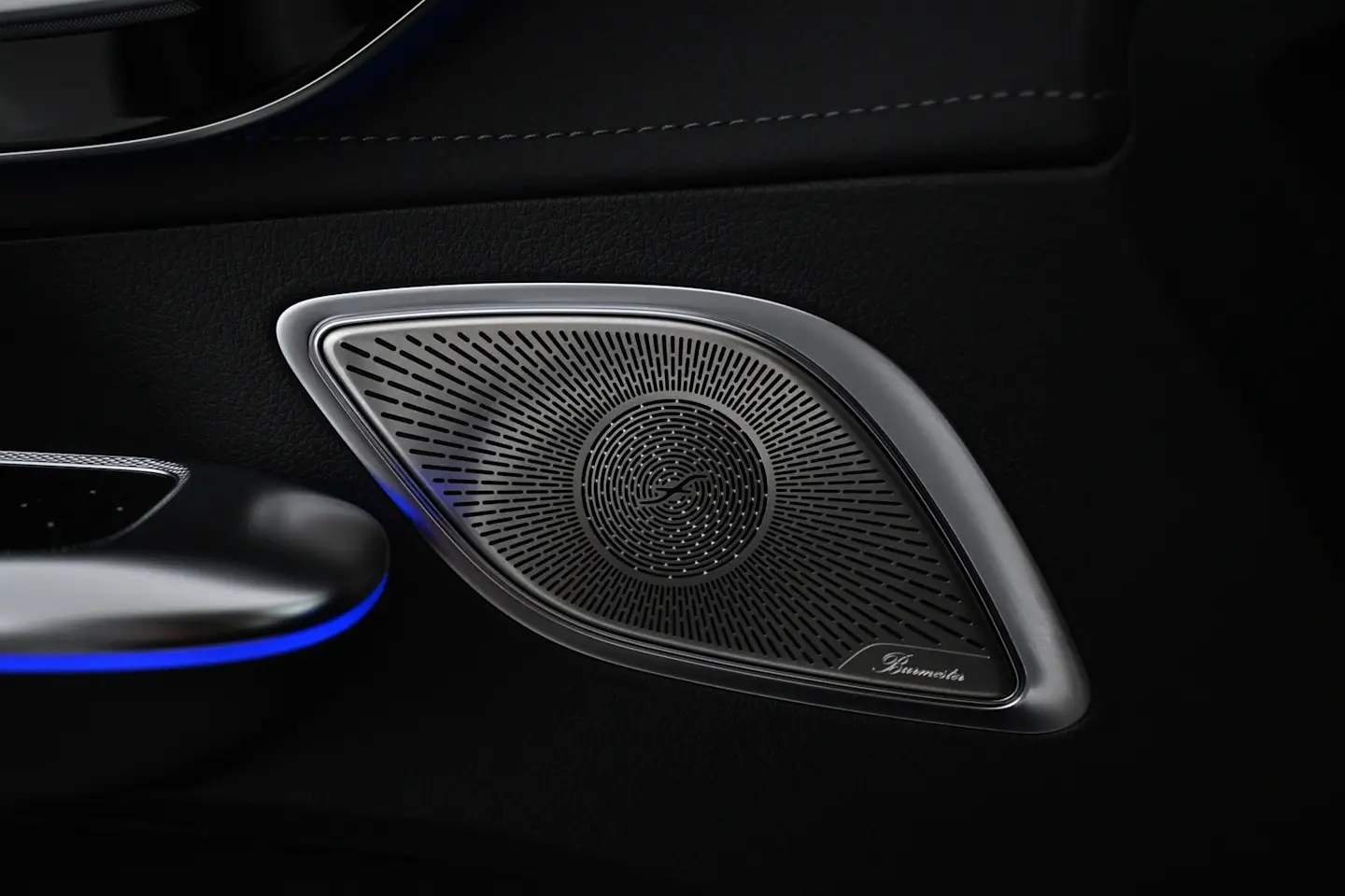 Car Image - 4qCFsJLHEQYdMk4gBM8ISd