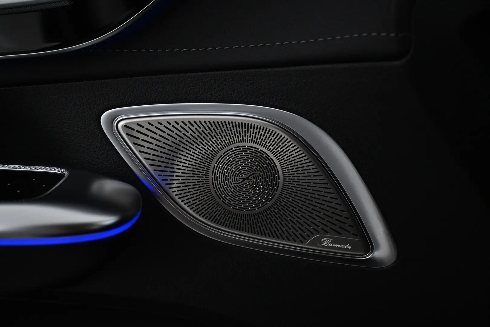 Car Image - 4qCFsJLHEQYdMk4gBM8ISd