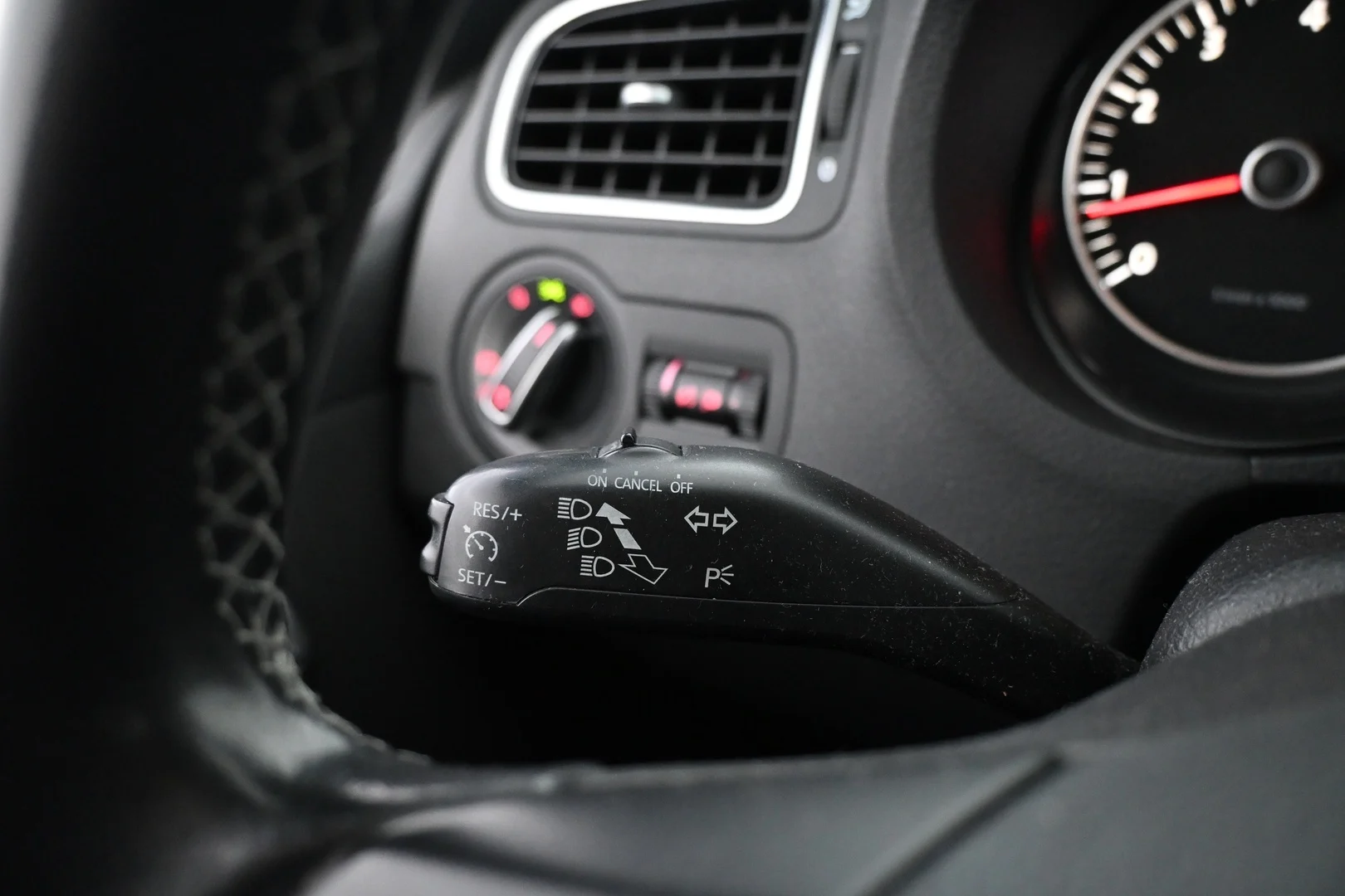 Car Image - 7D5xyKMdXI9SdqTAbaWsPN