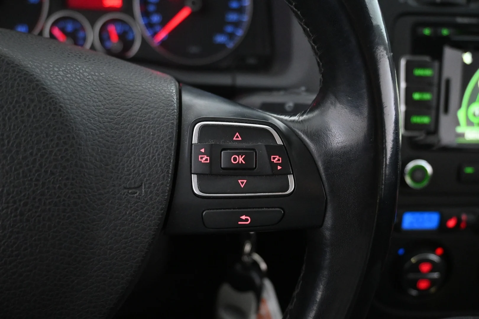 Car Image - 3fLz224NpxAEfJ5rzdVtey