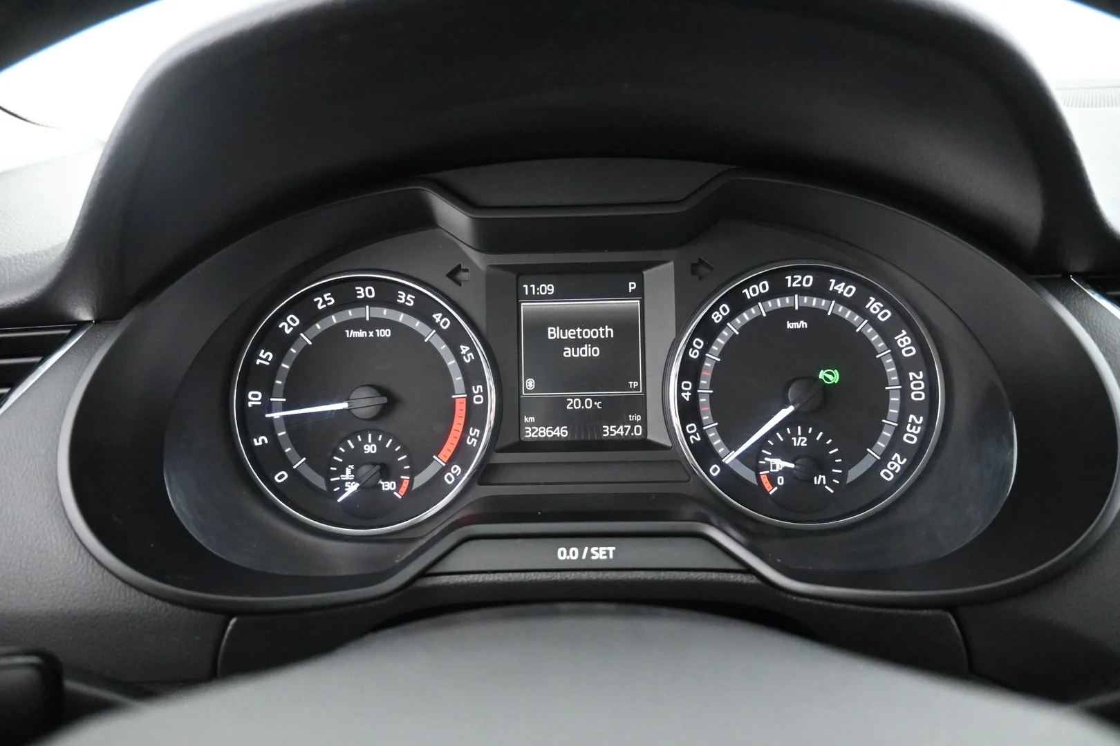 Car Image - 72YtNw0L6Q02AhpjgOzRr6