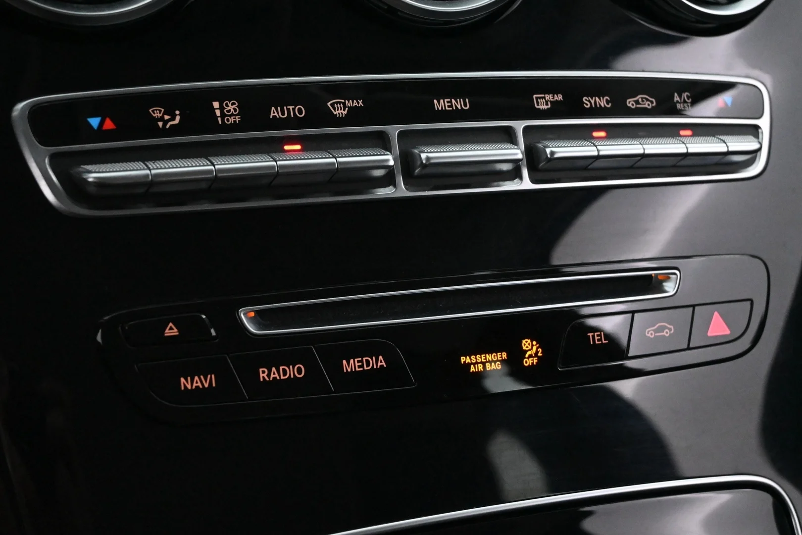 Car Image - KcEZSq5K9RAl0XelBfDXv