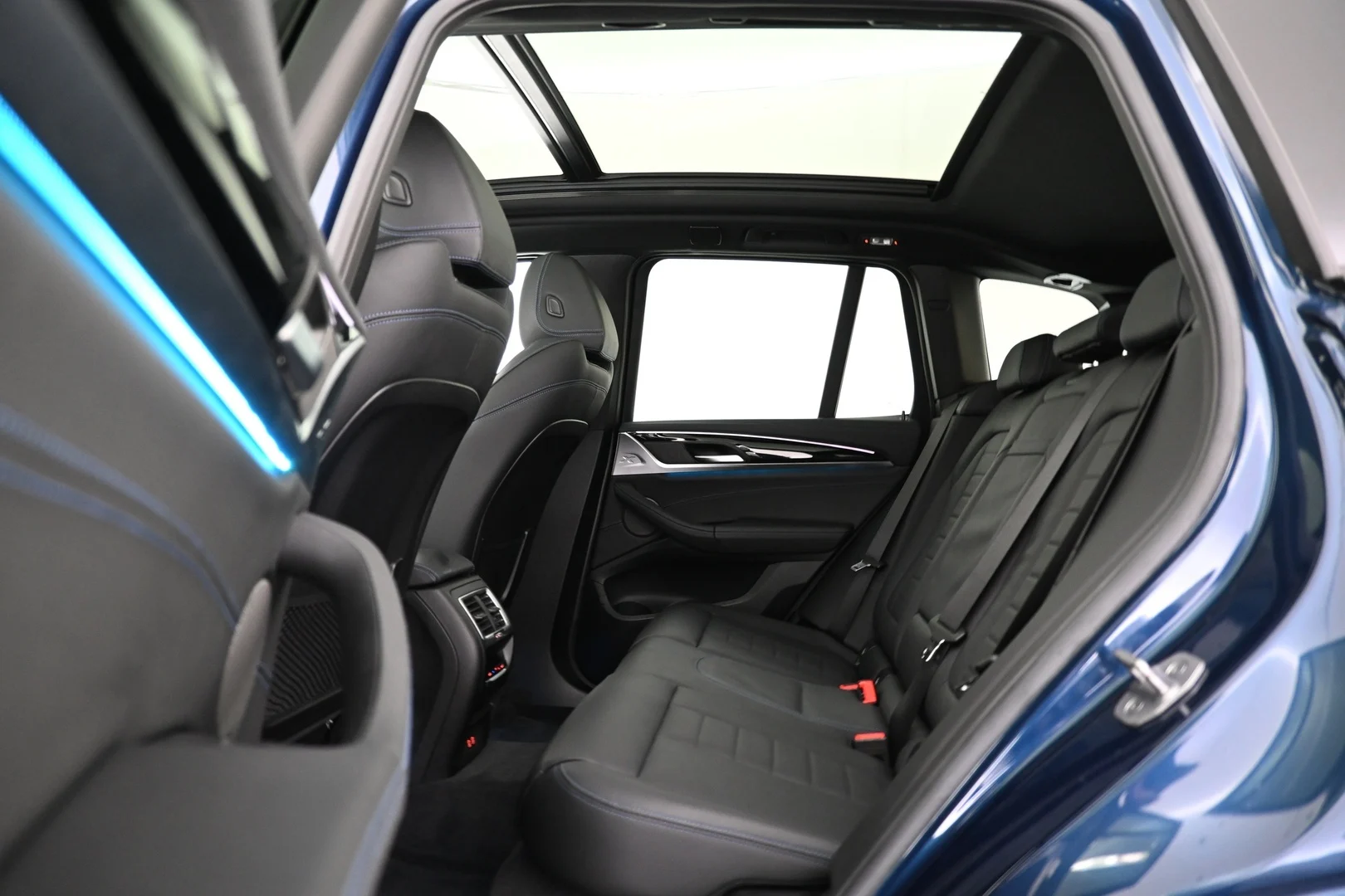 Car Image - 1Ba3zkMXt2ZWUrY5vGVm6y