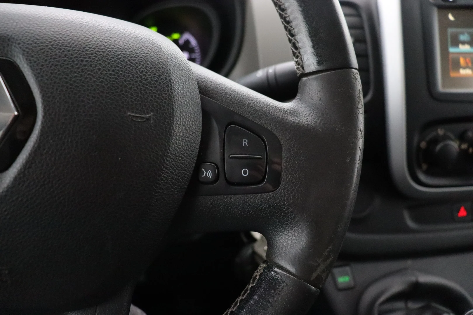 Car Image - AGmIuaFhrCBmtIp9N6ini