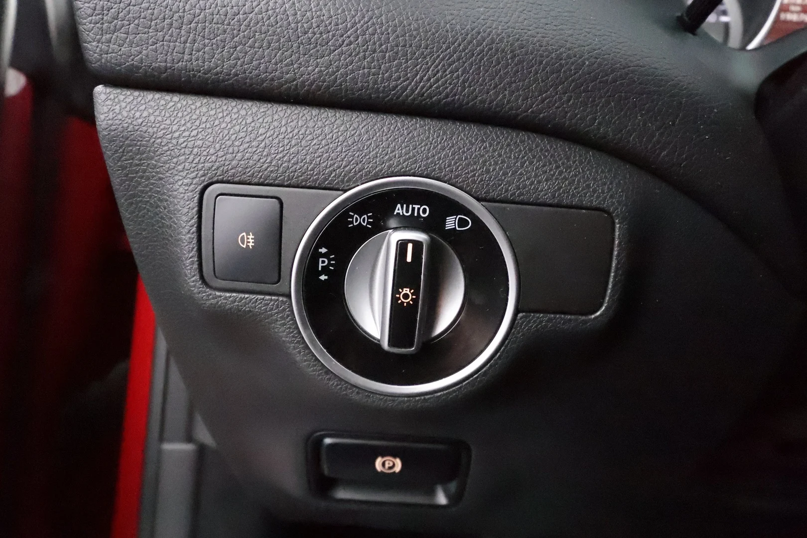 Car Image - 2iEUsmMLsqnWjBJxZsVyXl