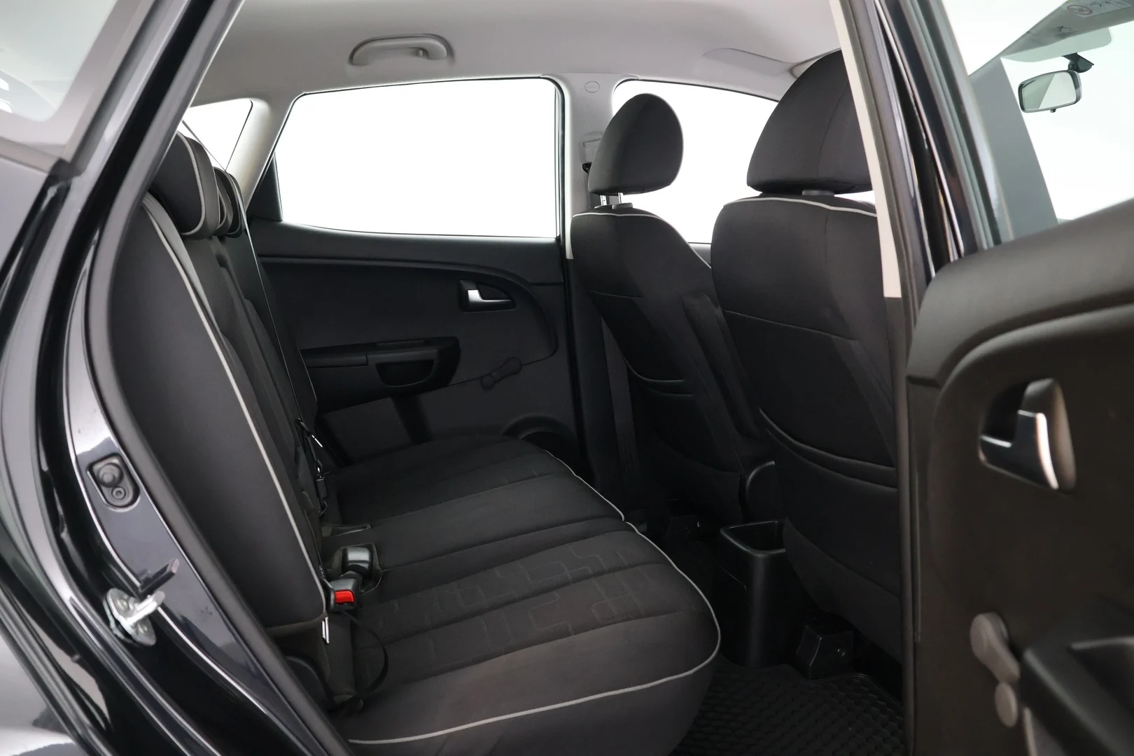 Car Image - 5vy04s09aajOJlwdEDZtRf