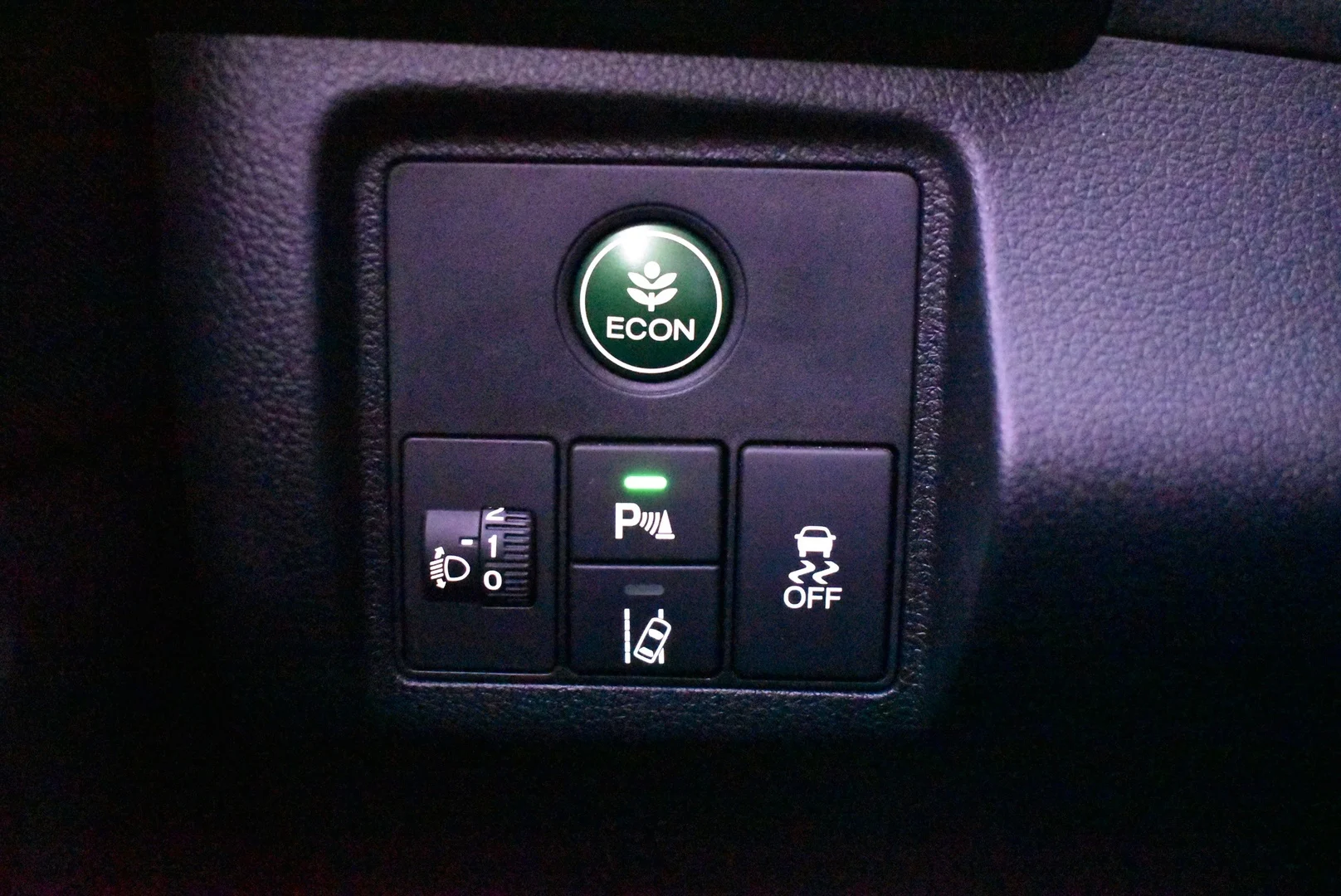 Car Image - MDu3QKo7sGEDc5GuV7NIs