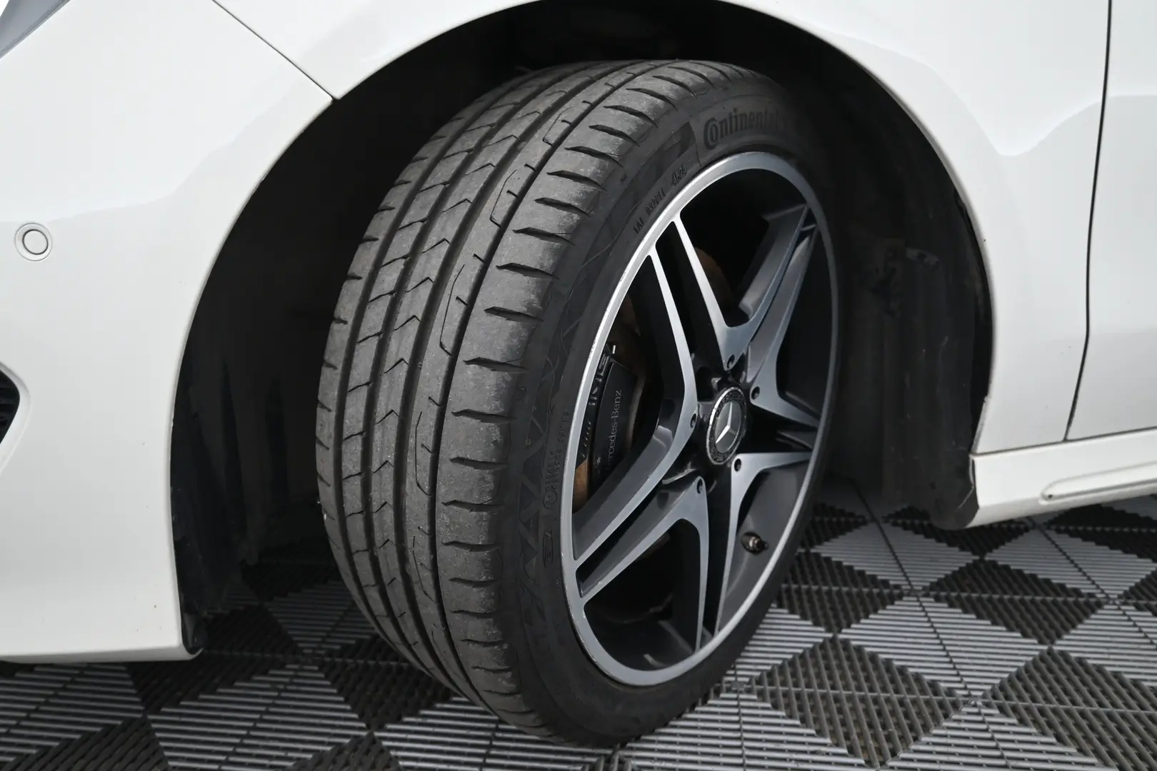 Car Image - 2jHqnkI7XKl7w4bWaqnGme