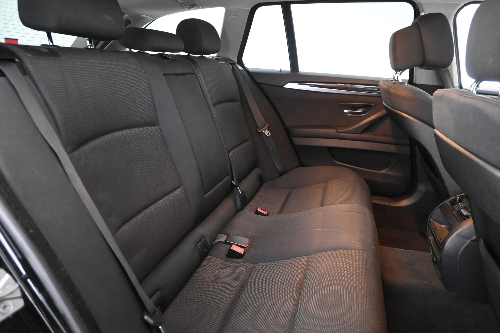 Car Image - 1Qu8pjZSz7YGQFwwP7TZvU