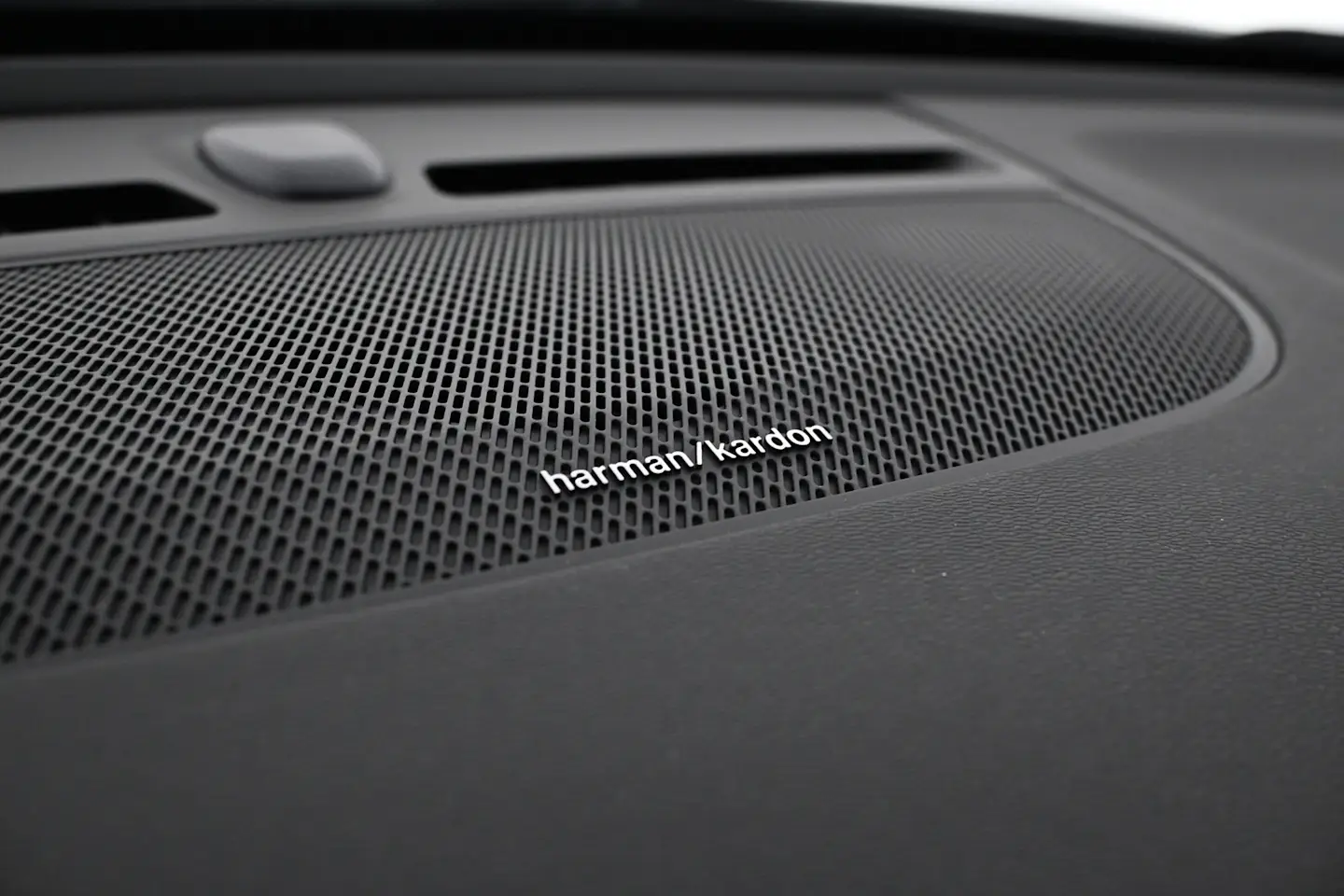 Car Image - TidVy4oa3LPgbTWZt4gmw