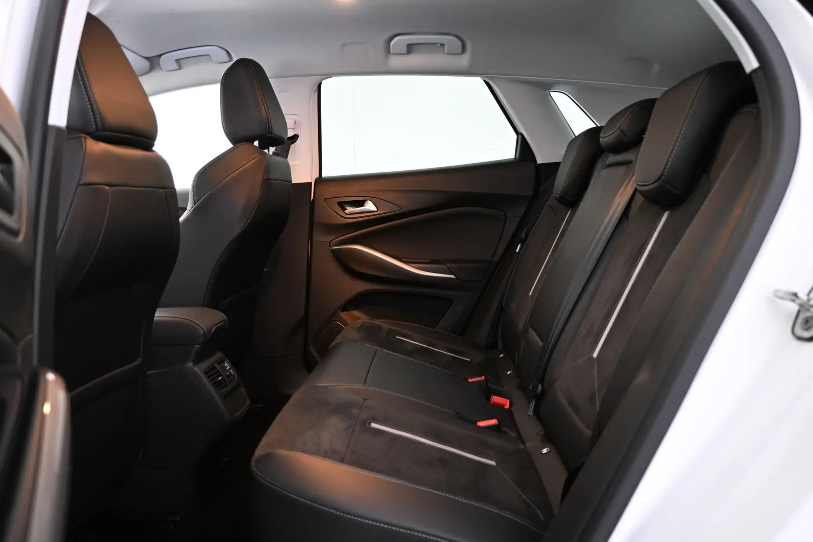 Car Image - 1dCkRQYfkz7u3AnrhkTXlU