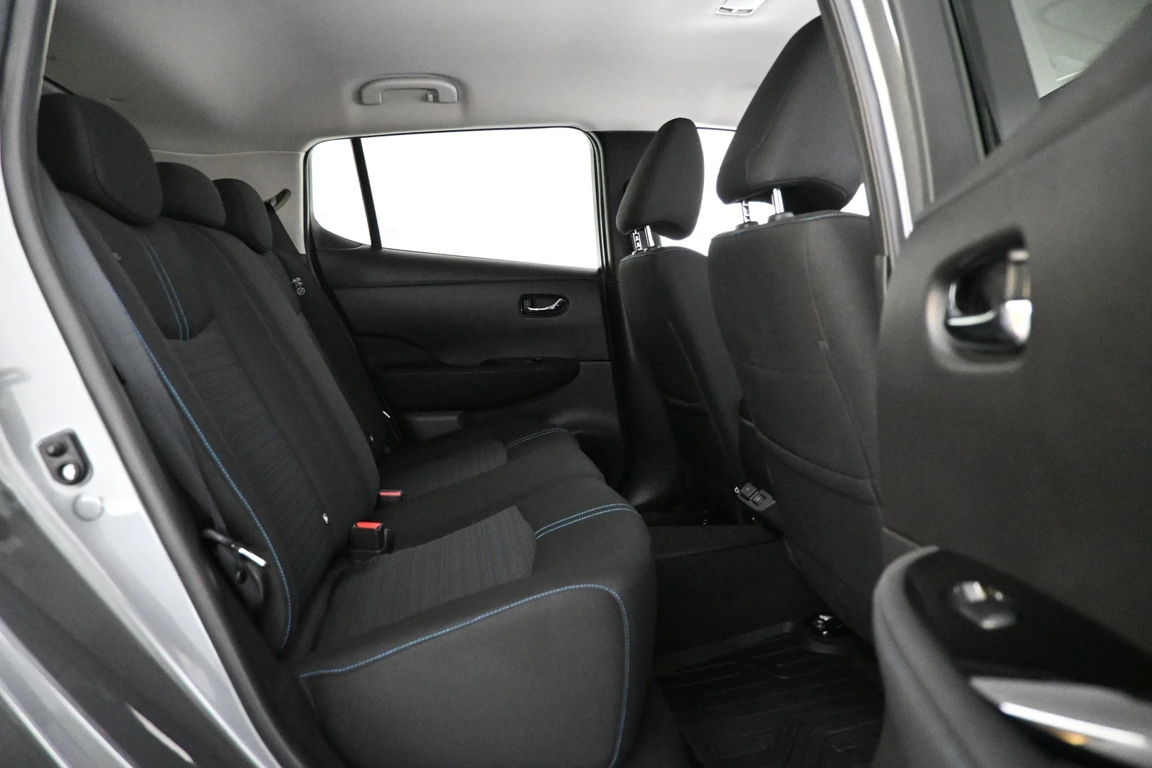 Car Image - PRxBP27oF4mOmyERmVoEy