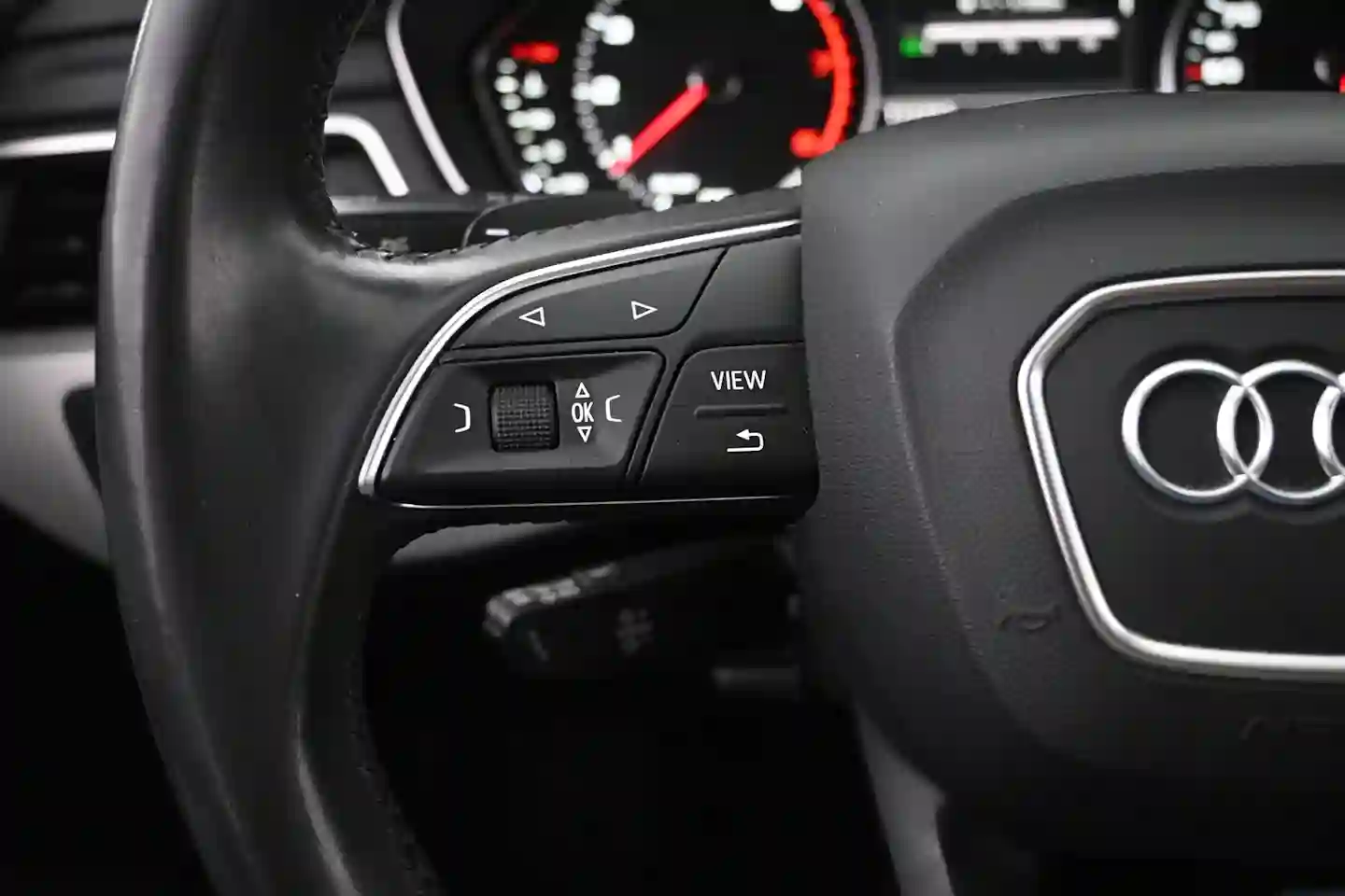 Car Image - 7Ji2oQ9T0EyNeCa5CV9ZKj