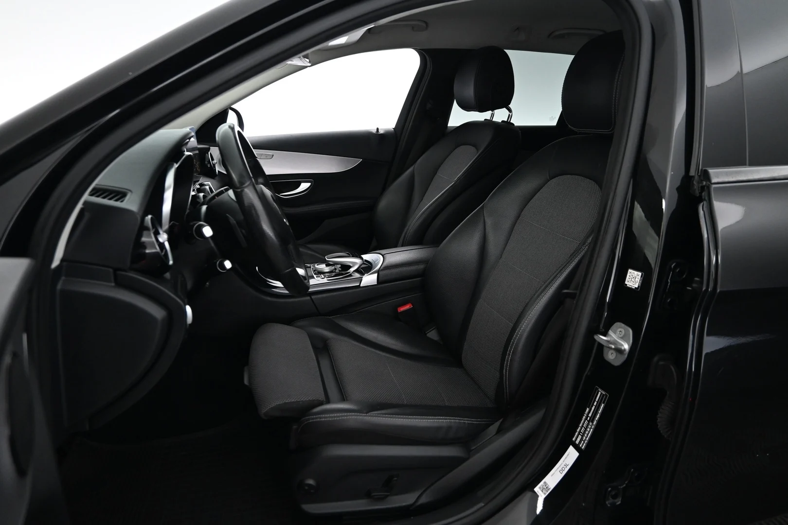 Car Image - 2Hhxi14fMcZBdgWifqBtEO