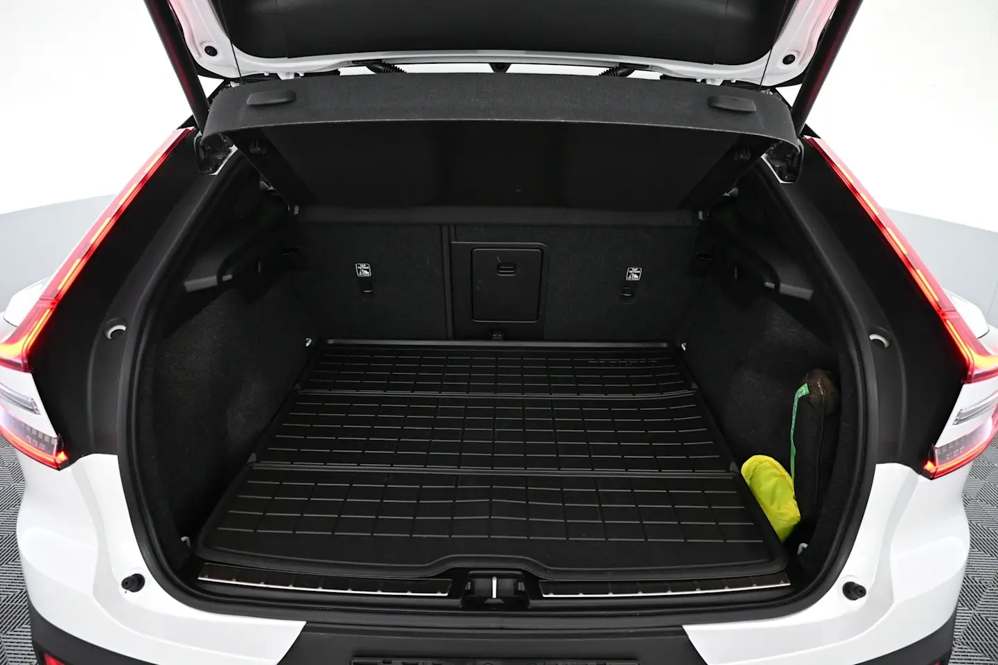 Car Image - 6UKbuzITK4E8LCB9dkqlAw