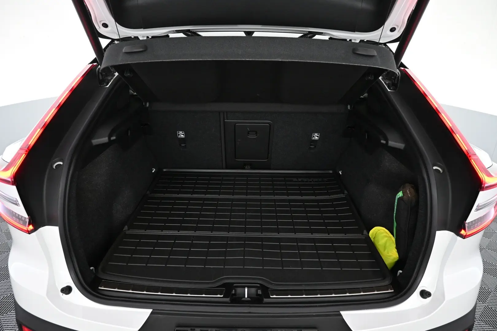 Car Image - 6UKbuzITK4E8LCB9dkqlAw