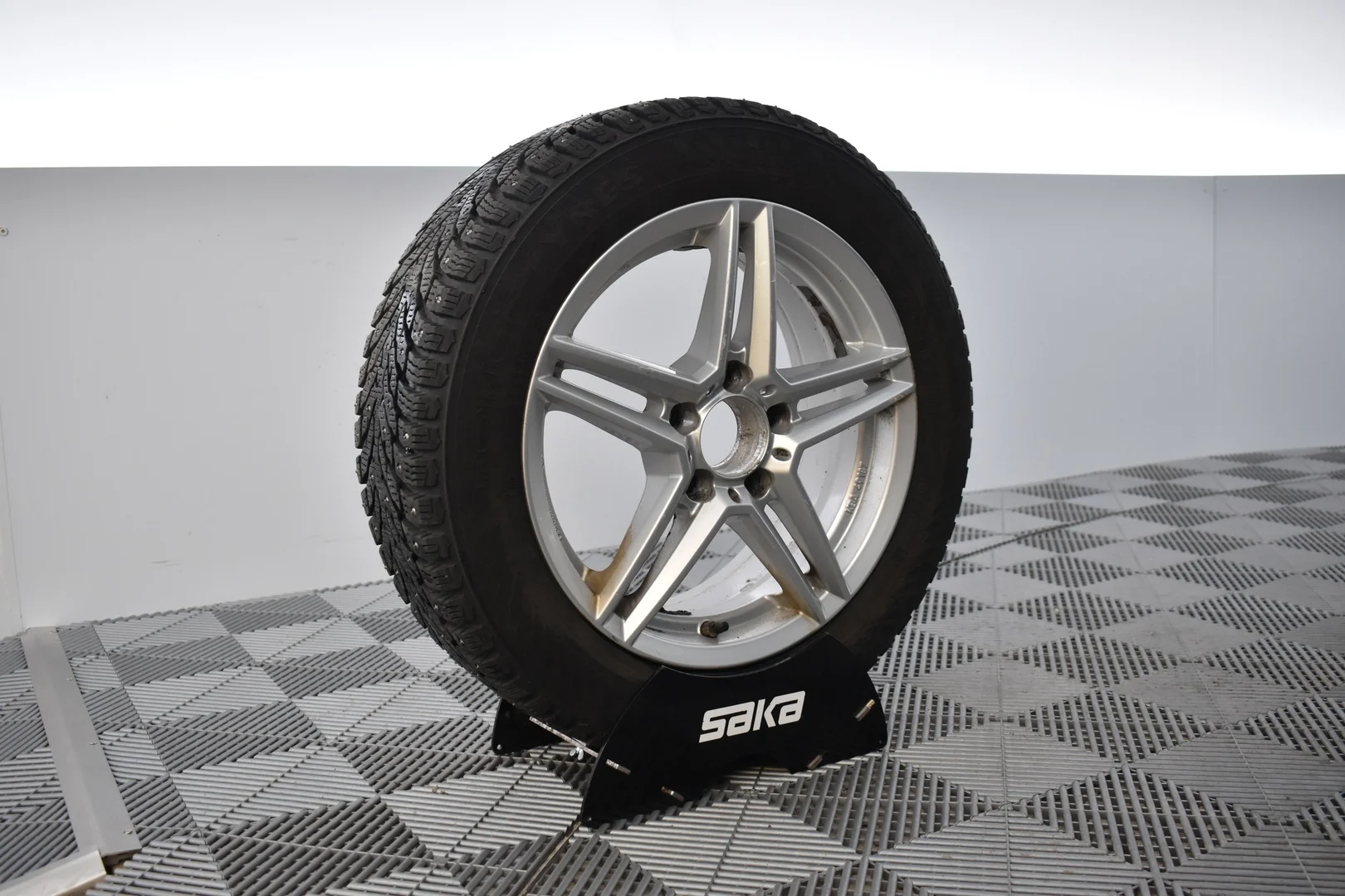 Car Image - 3rD07PH4m9lbEcNSLr8gS0