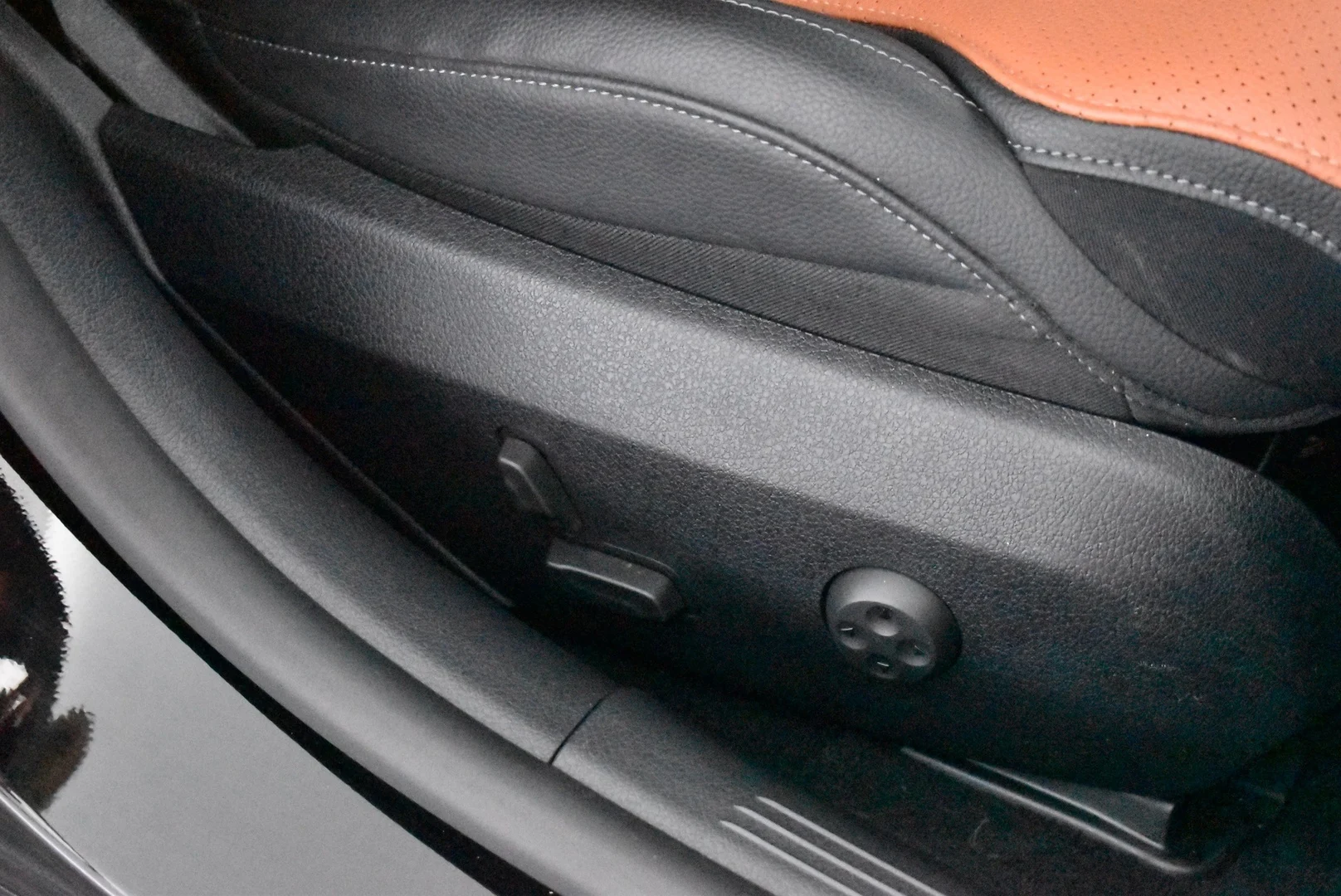 Car Image - 7vrmhV5mfkHLqhKK7bI3ce