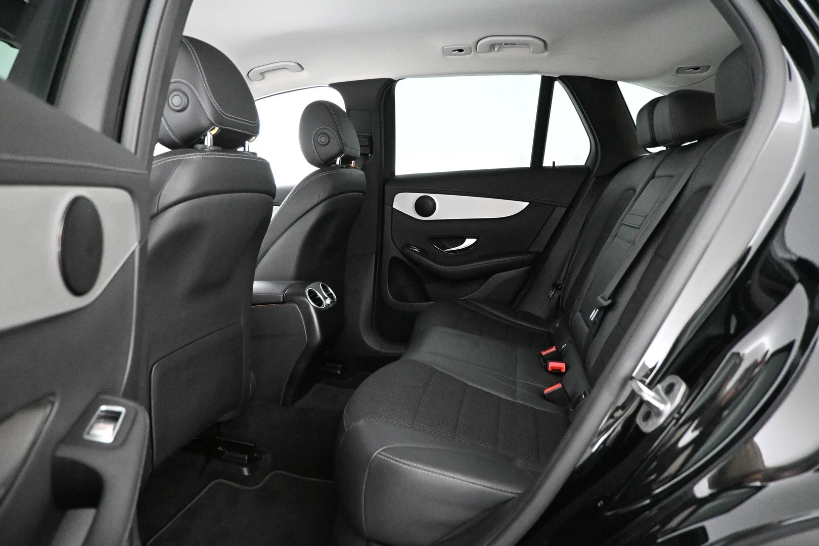 Car Image - M97VOQUMWiv1WsOnK9YmP