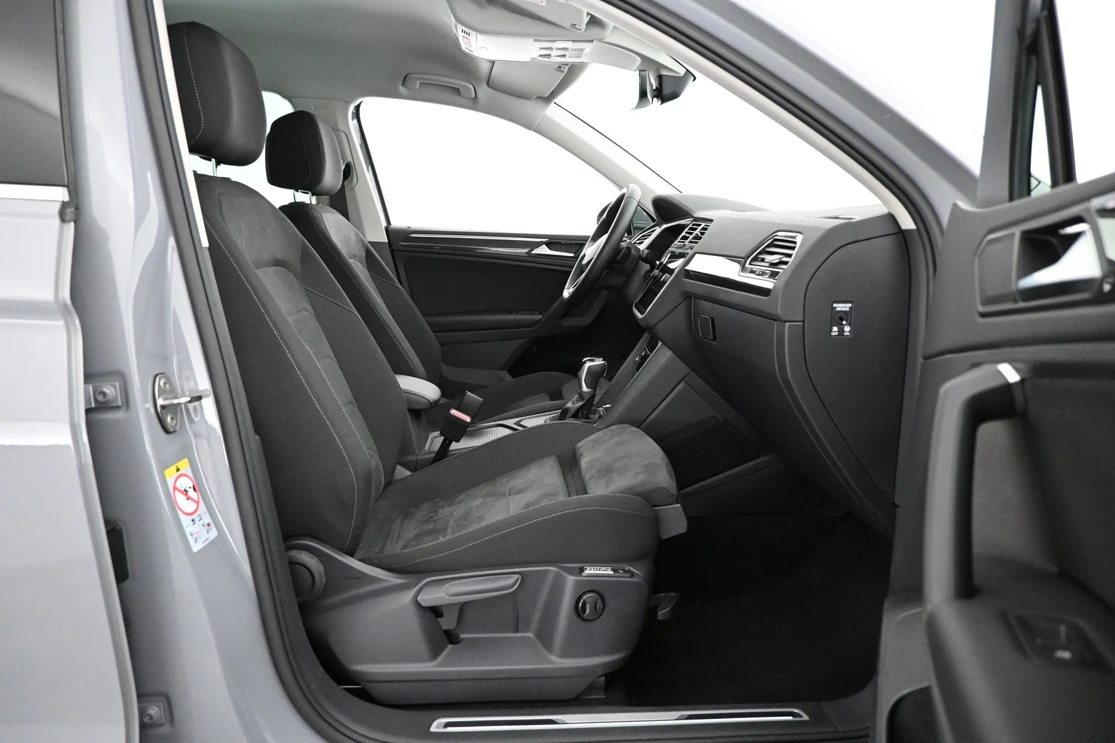 Car Image - 2AanEpFJmBLc61bkUdnZdL