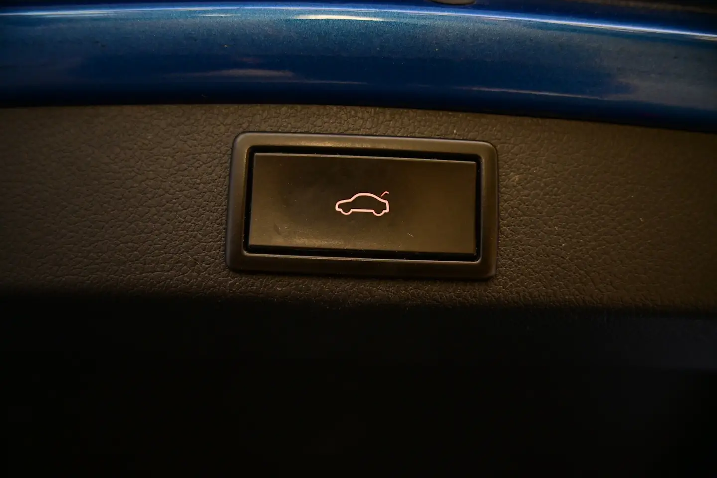Car Image - 4vDNYKdfHdRANnLGGcENKW