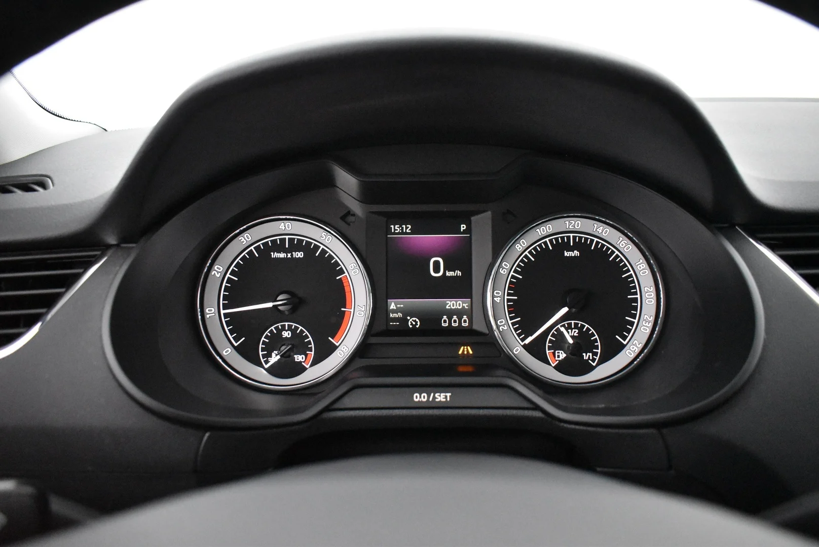 Car Image - 3BlLSeXv0OptoTgM7lNQMd