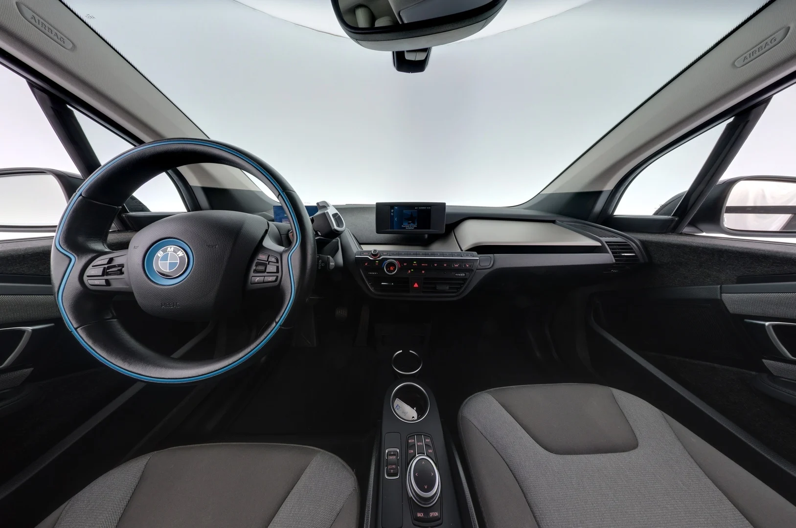 Car Image - 5L3v7BHfTmtuP4HUtwt2Pk