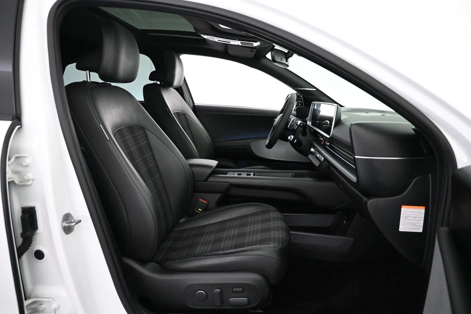 Car Image - 1PGu8Gy6747OYIS9JmRJGT