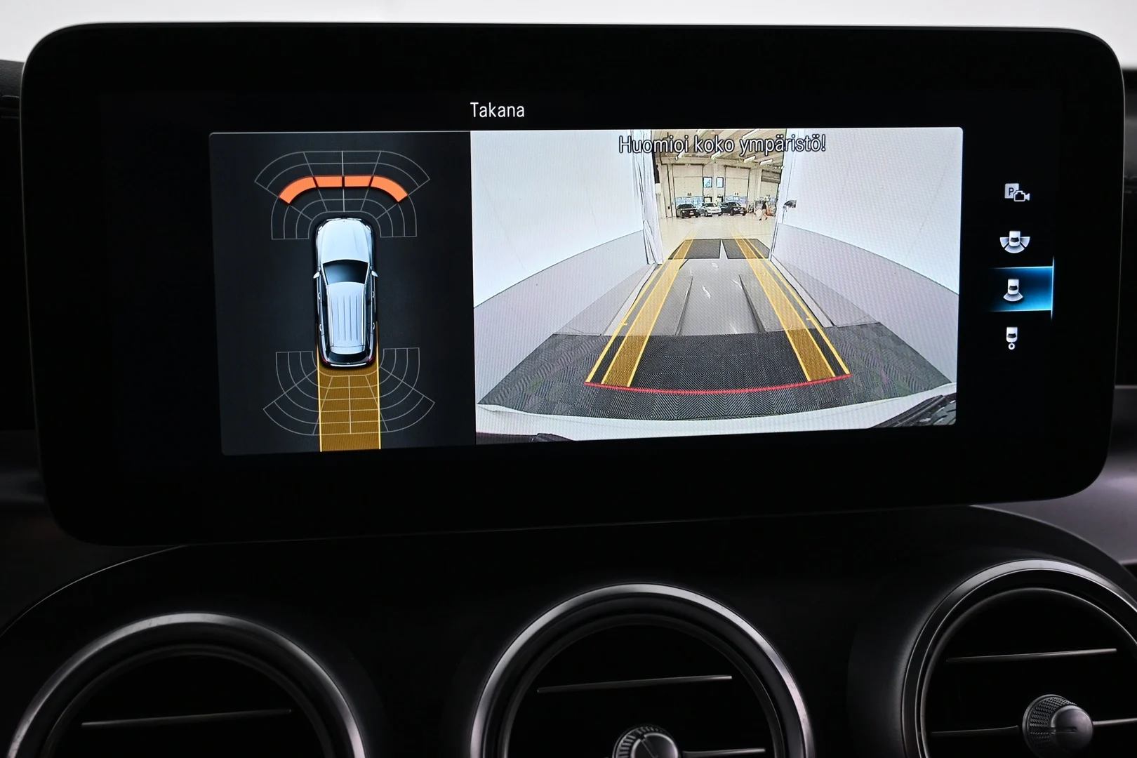 Car Image - 1YbaAPaxvETZtQ7R6rz4pE