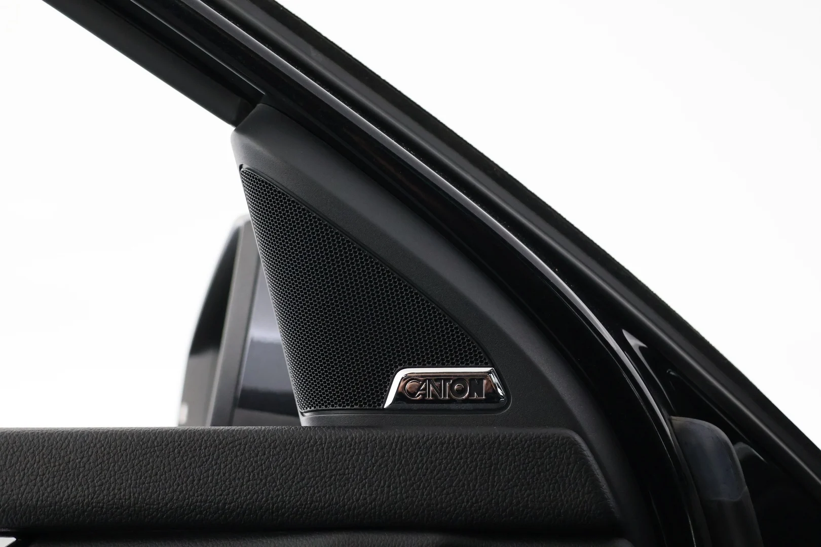 Car Image - 3nBOFjos71mnkaBUK6co8L