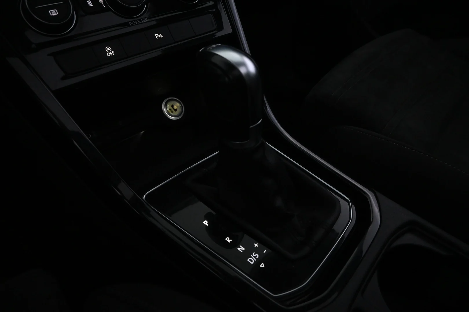 Car Image - GTwGz2JKguCMJp9QeG7Rc
