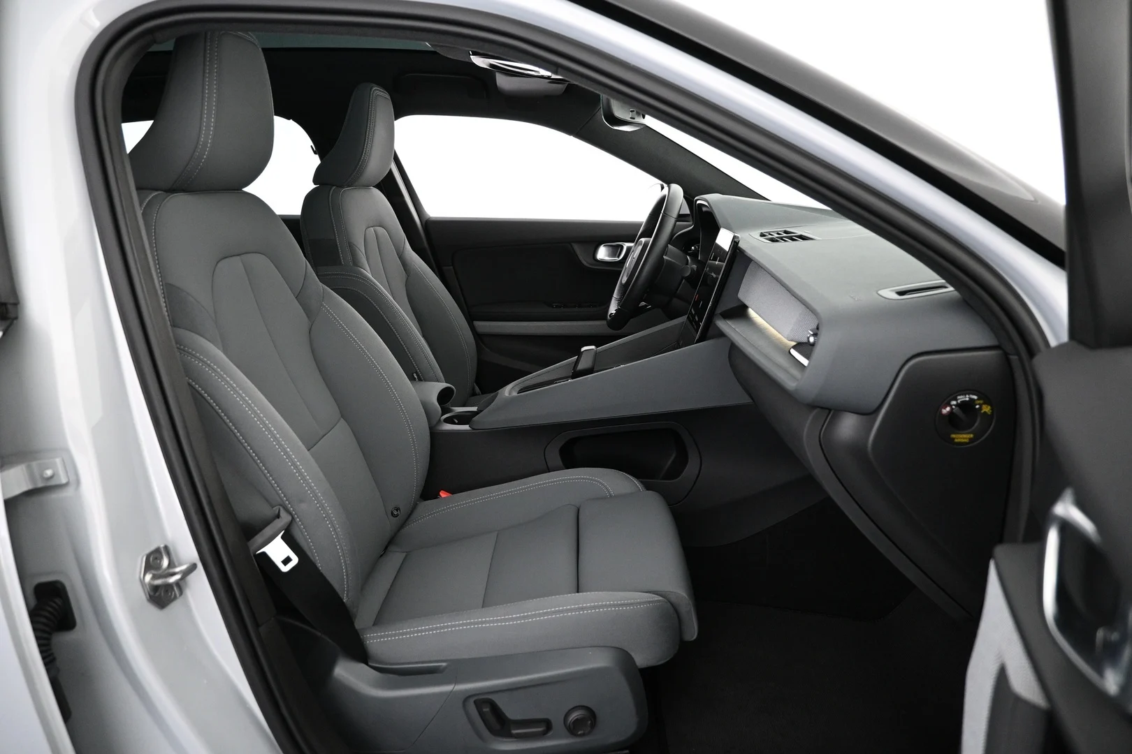 Car Image - 1Nr5d4aNI3U67UsGjAifvY
