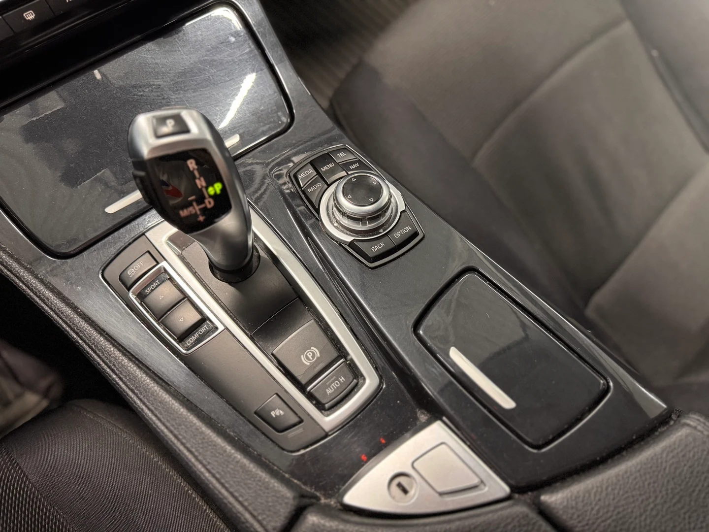 Car Image - 7ahJbSKI2Th2dAyqur3m69