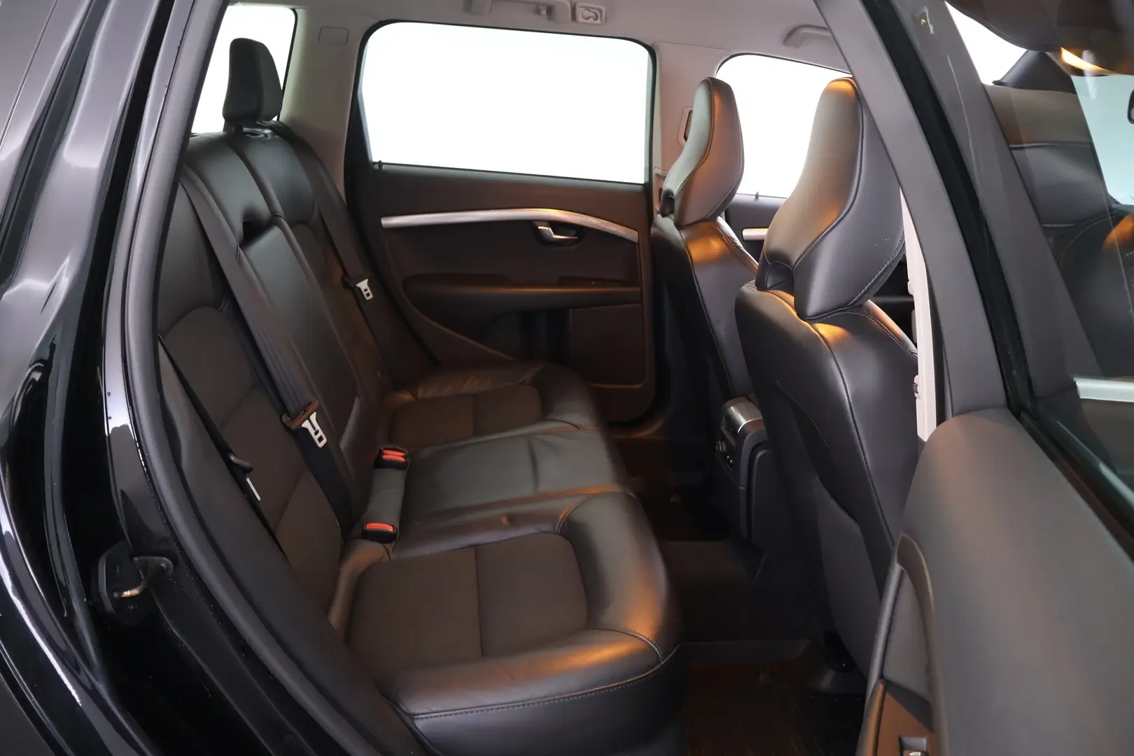 Car Image - 6YEQorhE1l8NCX0pQjqpqm