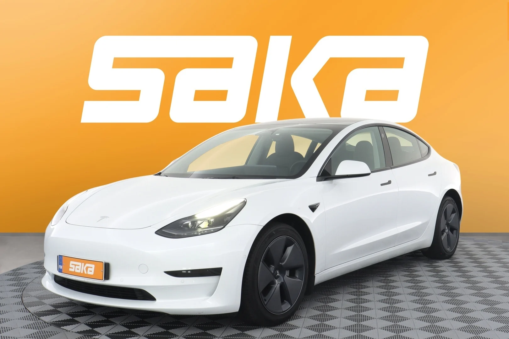 Car Image - 140MBpQPjLUu94iEeTkHE2
