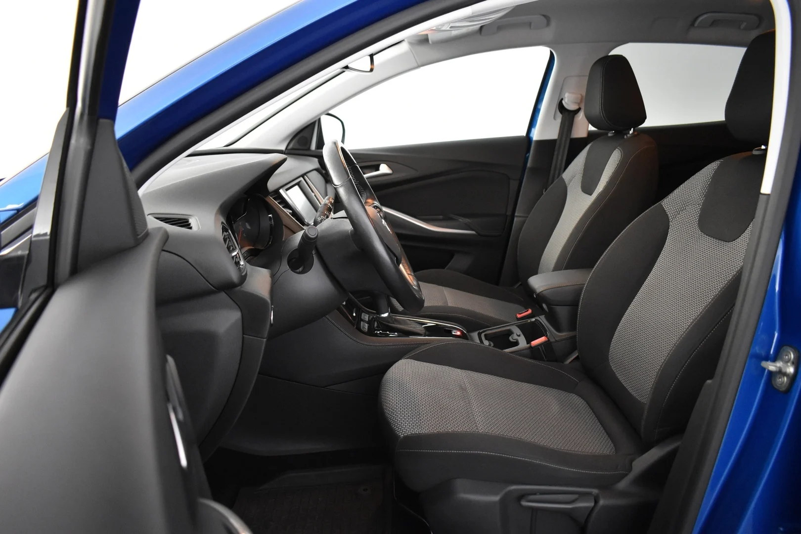 Car Image - 4hfOE1LPkdK1ELtTsx3tPW