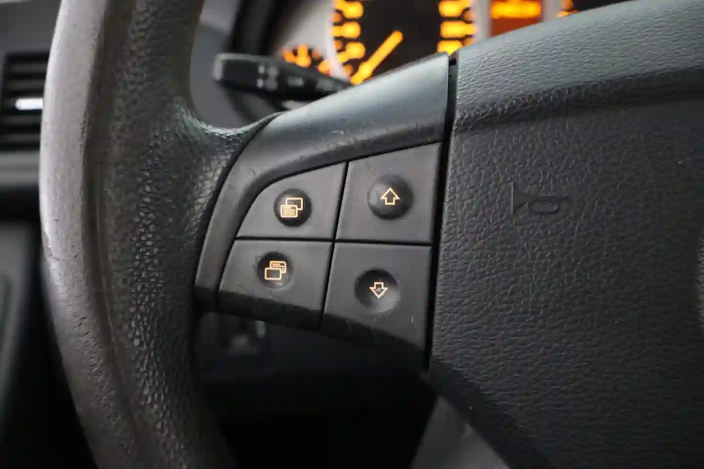 Car Image - 2pvQX6CKiB5zWtb3jeL3C0