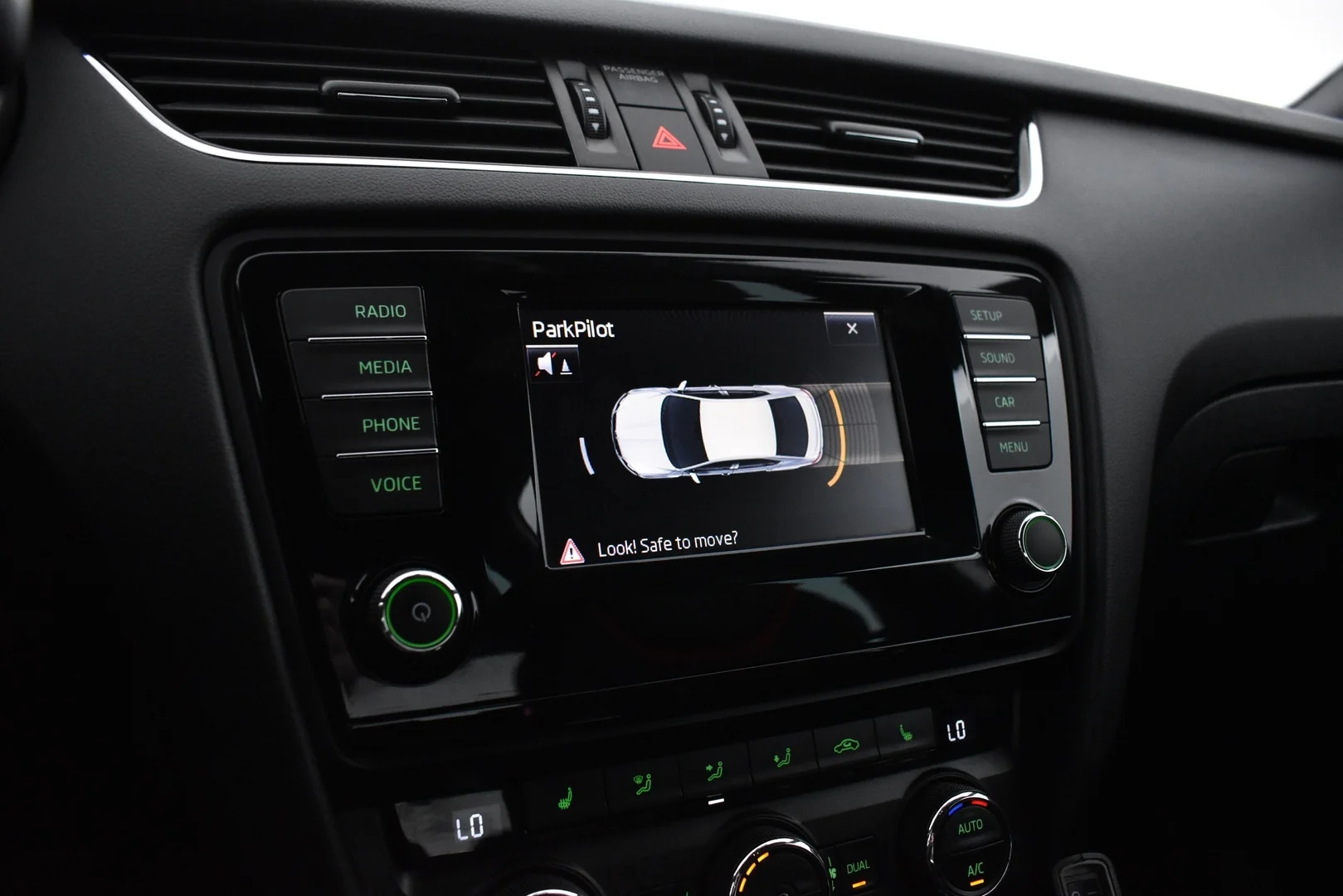 Car Image - 4llHYZdm17tVFqPMesOGnv