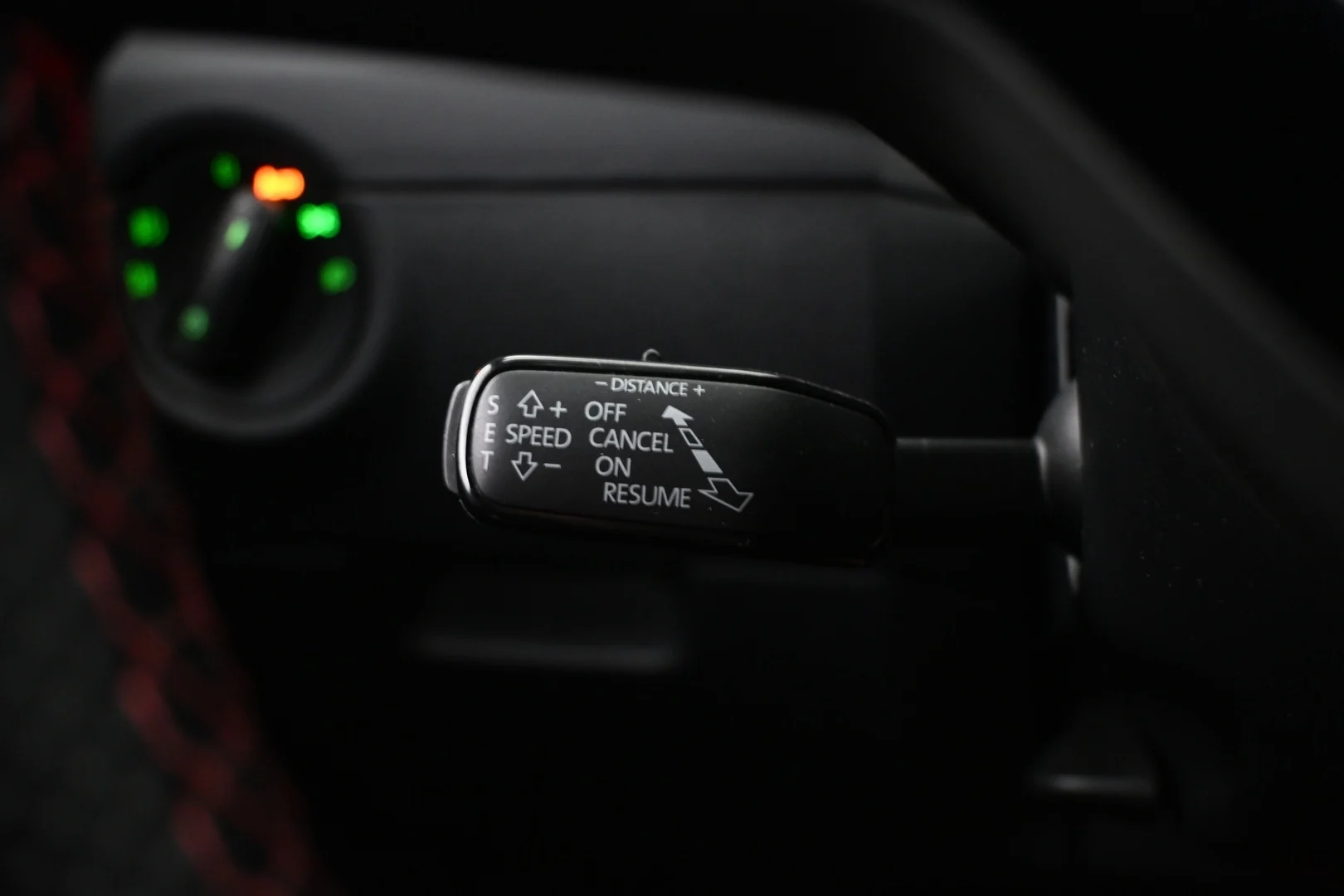 Car Image - 5FqOdjkRpViTDhv3EyY7Av