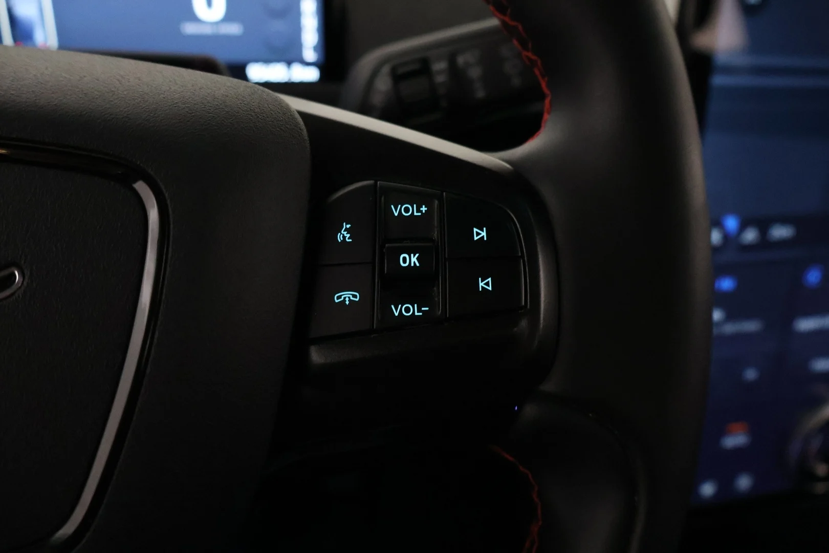 Car Image - 1gWGbEtB7a4UhqADKxf2Tz