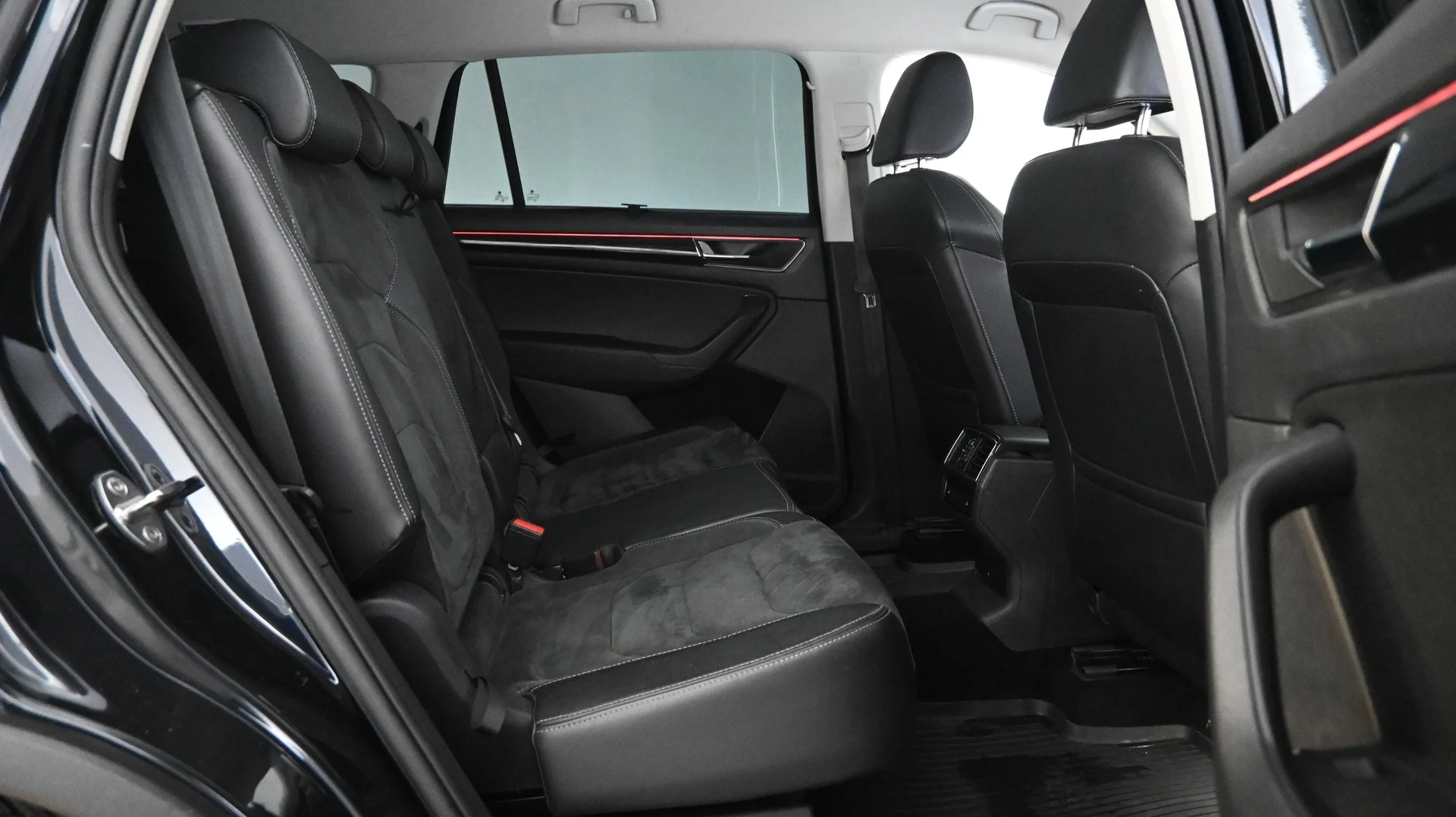Car Image - aONYcpcue3L2pztioPMff