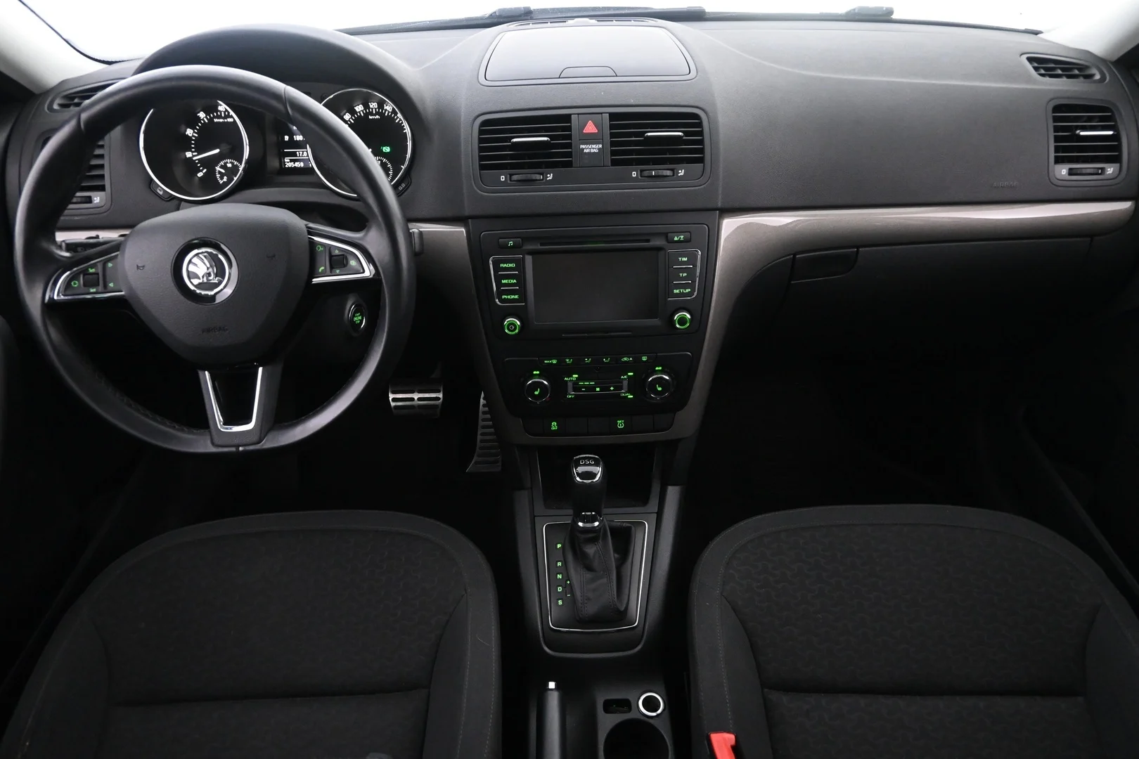 Car Image - 4kZSAhWKROUn5d8N0IbyMp